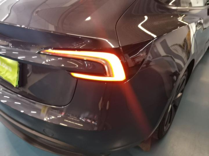 Model 3 2025 RWD photo 7