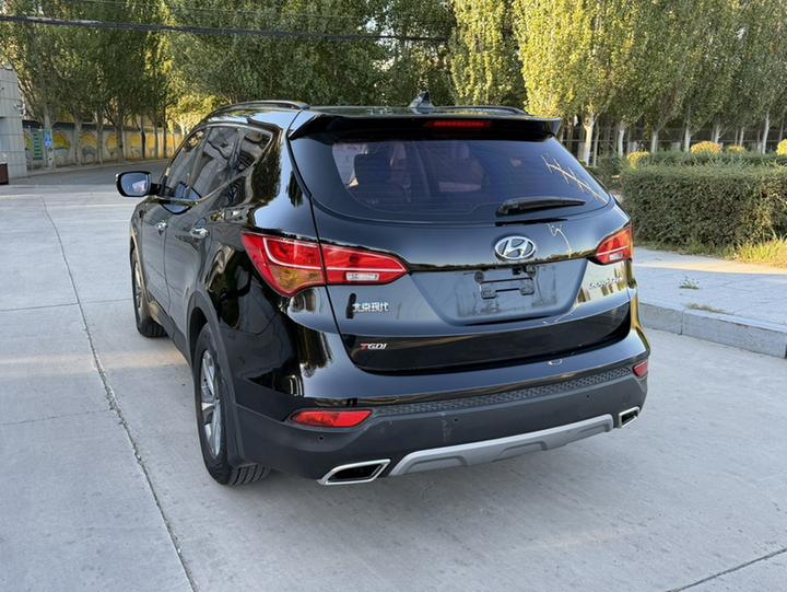 Santa Fe 2015 2.0T AT RWD Smart 5-Seater photo 4