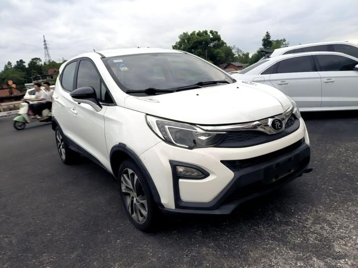 Yuan 2017 1.5L AT photo 3