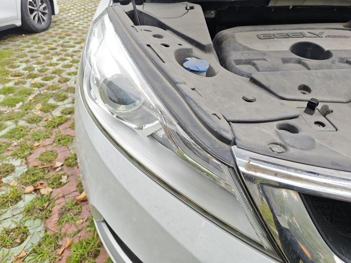 Emgrand GS 2018 1.8L MT photo 7