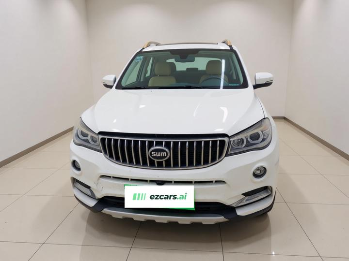 SWM X7 2020 2.0L MT Champion 7-Seater photo 2