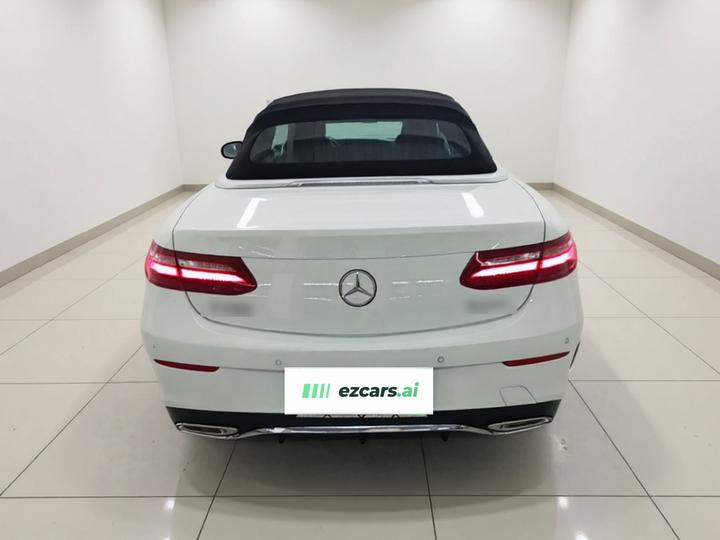 E-Class Imported 2018 E 200 4MATIC Convertible Coupe photo 5