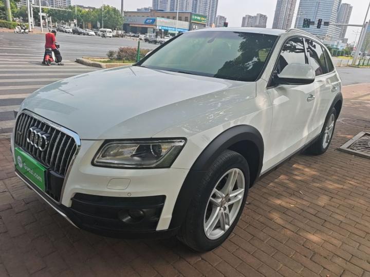 Q5 2017 Plus 40 TFSI Tech
