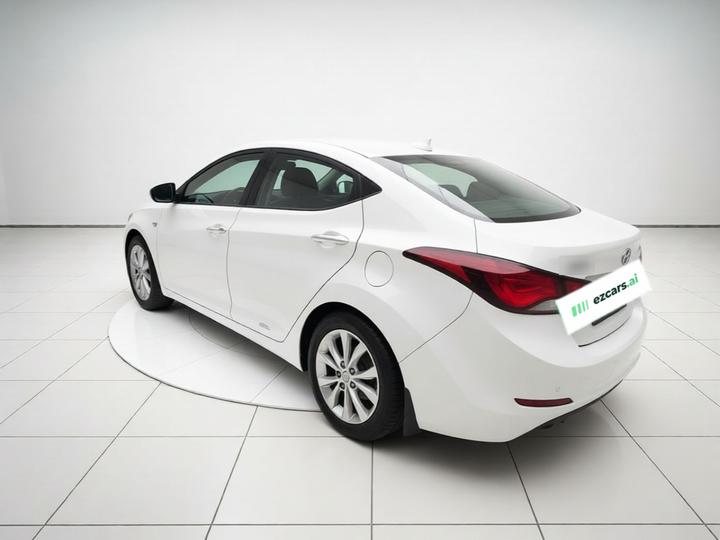 Elantra 2016 1.6L AT Smart photo 4