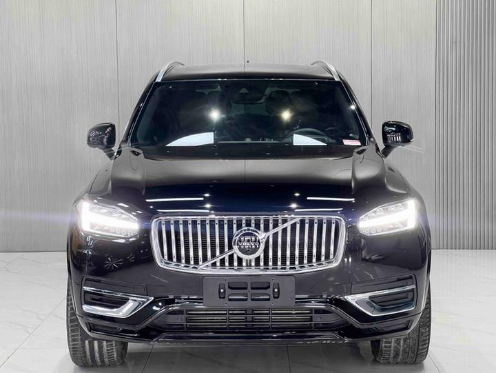 XC90 EV 2022 E Hybrid T8 Smart Premium Luxury 7-Seater photo 2