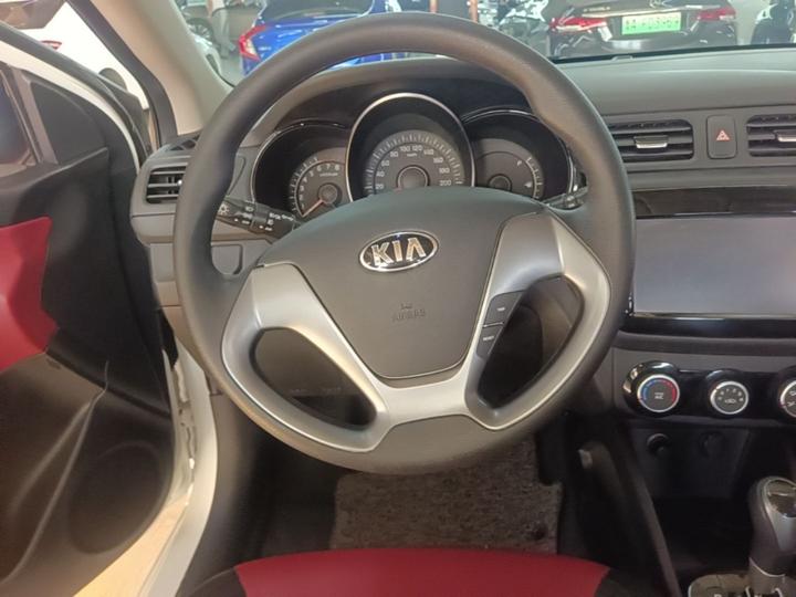 K2 2015 Hatchback 1.4L AT GLS photo 6