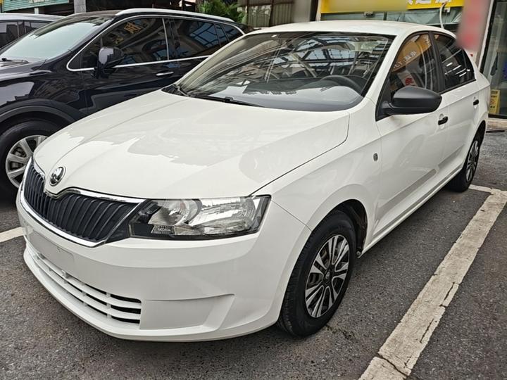 Rapid 2016 1.6L AT