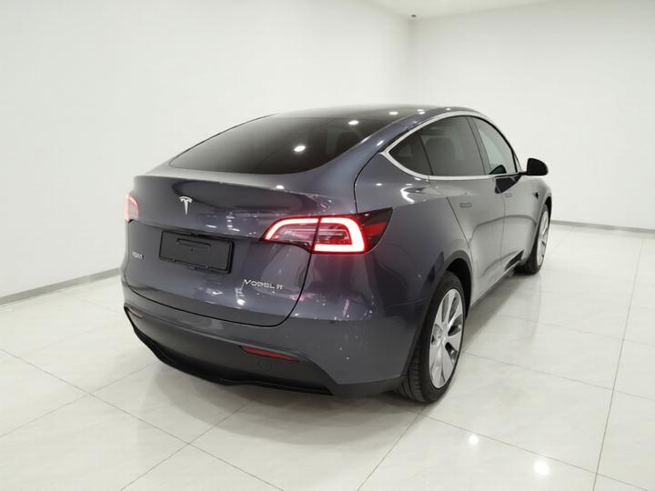 Model Y 2022 Facelift RWD photo 6
