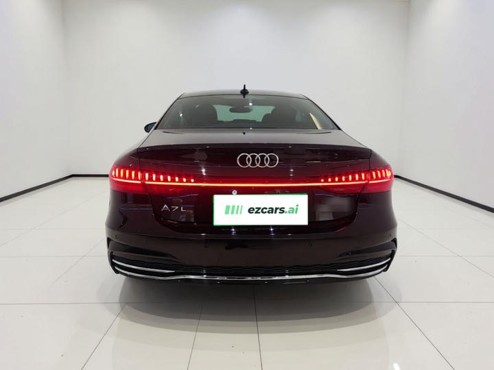 A7L 2024 45TFSI S-line photo 3