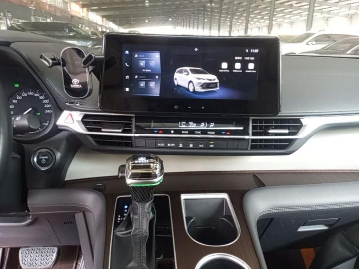Sienna 2024 2.5L Hybrid Comfort photo 8