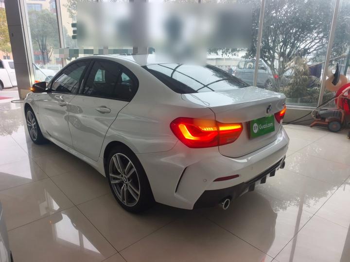 1 Series 2020 125i Leading M Sport Package photo 4