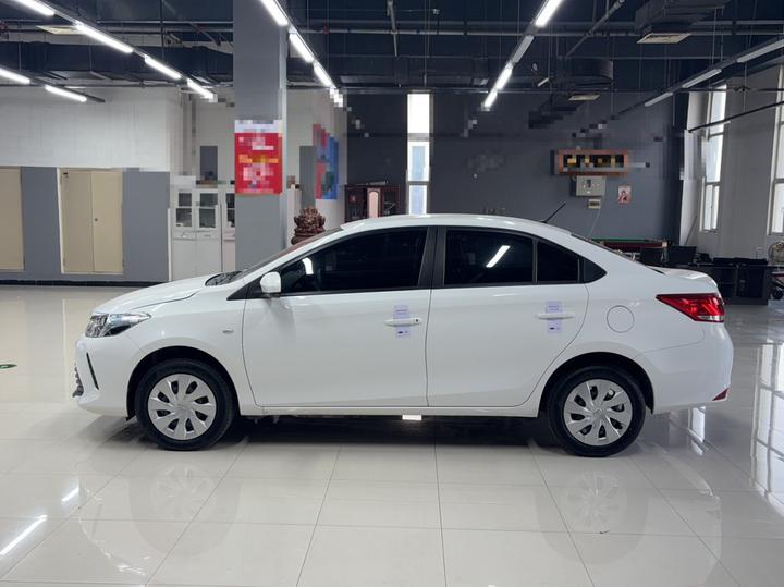 Vios 2017 1.5L CVT photo 8