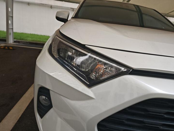 RAV4 2020 2.0L CVT RWD photo 7