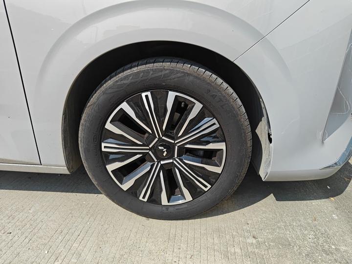 730 2025 1.5T CVT Elite photo 8