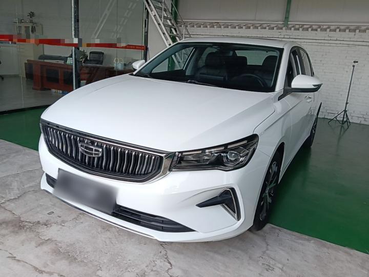 Emgrand 2022 4 1.5L MT Luxury