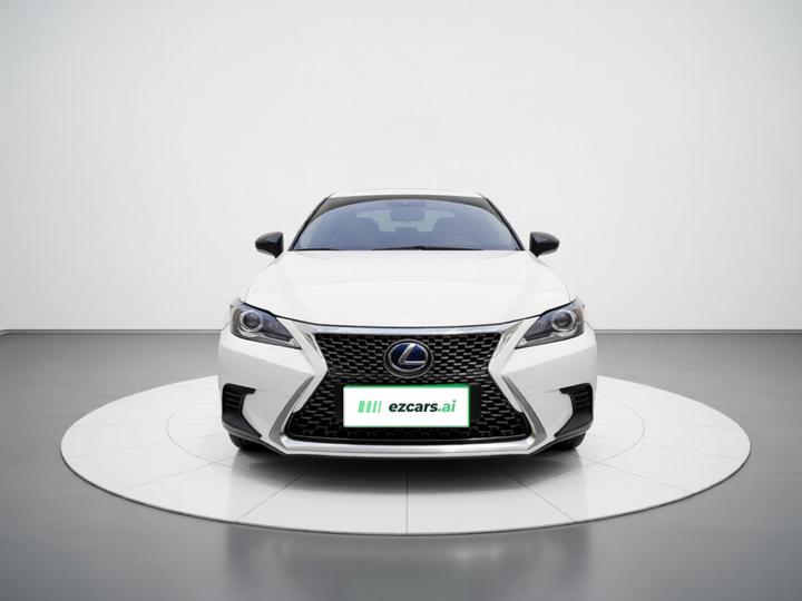 CT 2020 CT200h Elite photo 2