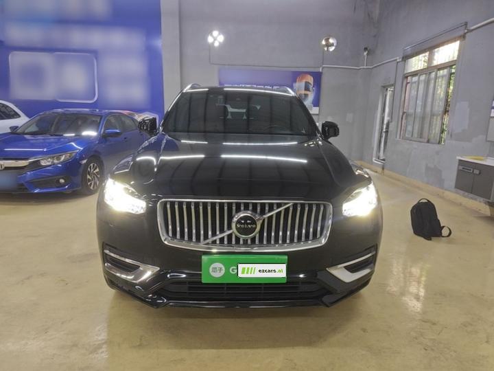 XC90 2021 B6 Luxury 7-Seater photo 2