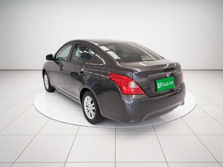 2015 1.5XE CVT Comfort photo 4
