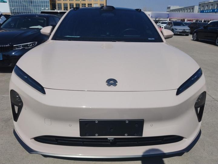 ET5 2022 100kWh photo 2
