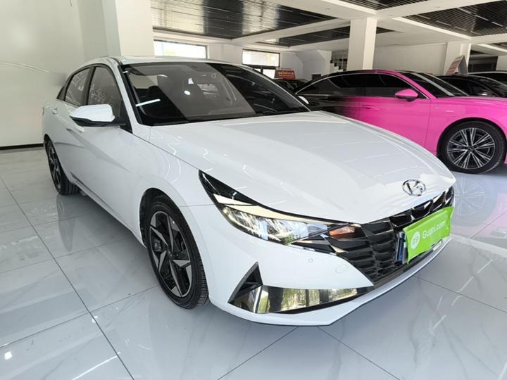 Elantra 2022 1.5L CVT LUX Premium photo 3