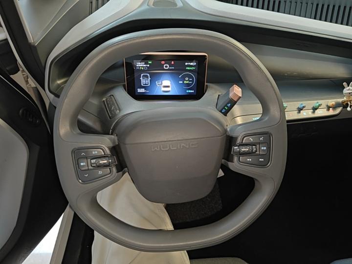 Wuling NanoEV 2021 photo 6
