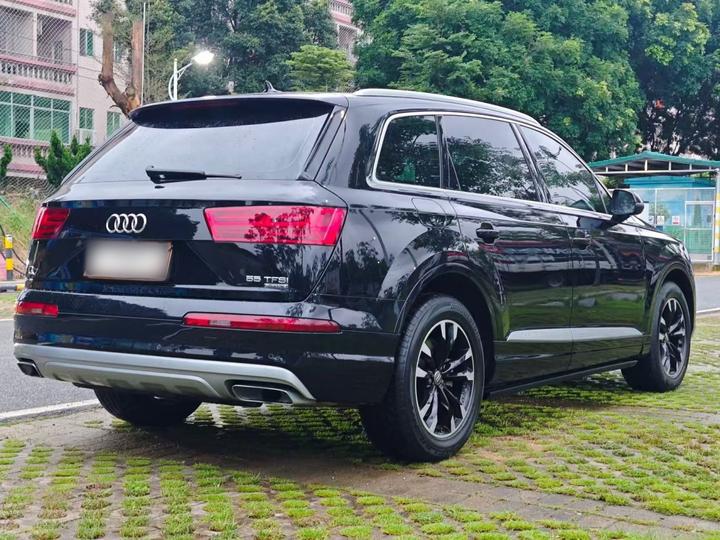 Q7 2019 55 TFSI Tech photo 6