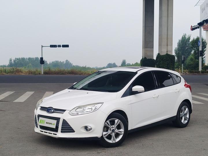Focus 2012 Hatchback 1.6L AT