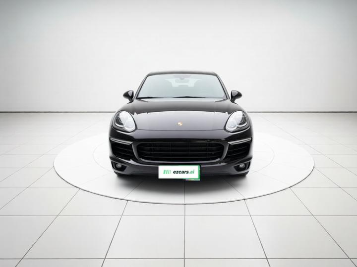 2016 Cayenne Platinum Edition 3.0T photo 2