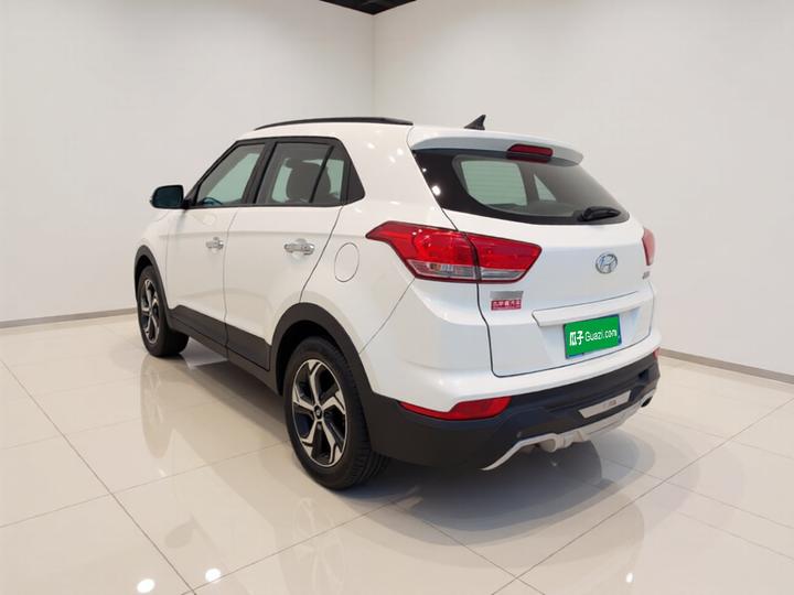 ix25 2019 1.6L AT Smart photo 4