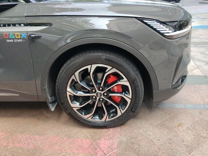 Nautilus 2023 2.0T AWD photo 8