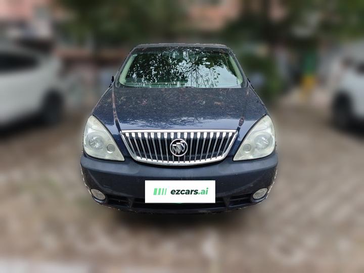 GL8 2013 2.4L Classic photo 2