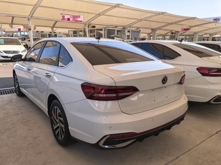 Lavida 2024 1.5L AT photo 4