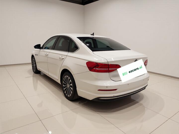Lavida EV 2019 Preferred photo 4