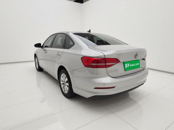 Lavida 2021 1.5L AT photo 4