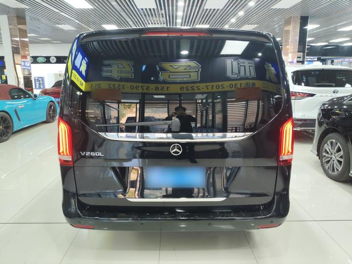 V-Class 2018 V 260 L Premium Extended China VI photo 3