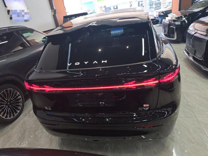 Voyah 2025 AWD Qiankun photo 3