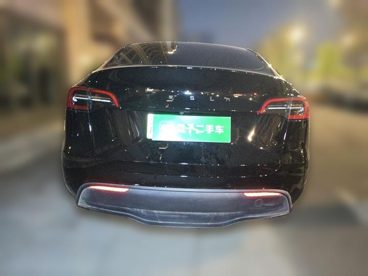 Model Y 2023 RWD photo 5
