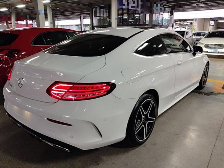 C-Class Imported 2020 C 260 Coupe photo 4