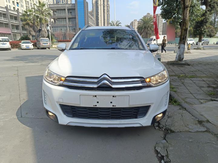 C3-XR 2015 1.6L MT Pioneer photo 2