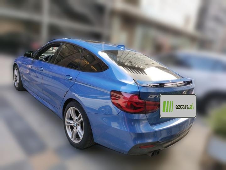 3 SeriesGT 2019 320i M Sport Package photo 4