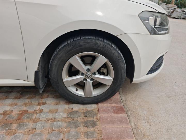 Lavida 2015 1.6L AT photo 8