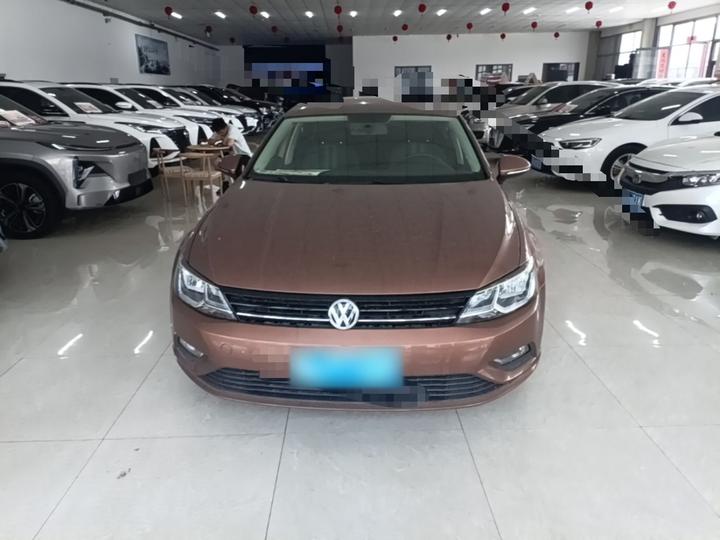 Lamando 2017 230TSI DSG photo 2