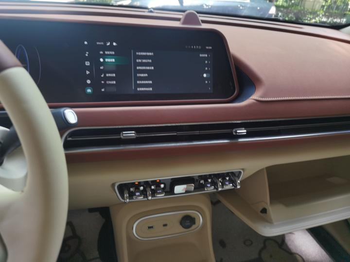 Good Cat 2023 401km Standard Range Premium NCM photo 5