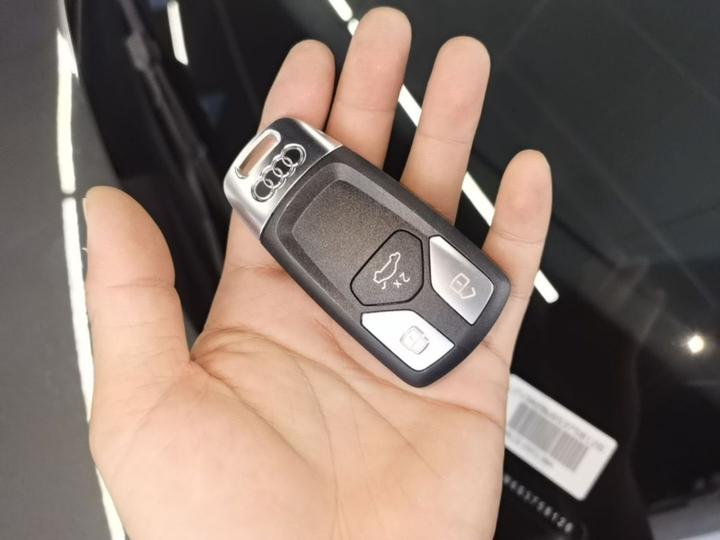 A4L 2025 200 Enjoy 40 TFSI Luxury Dynamic photo 8