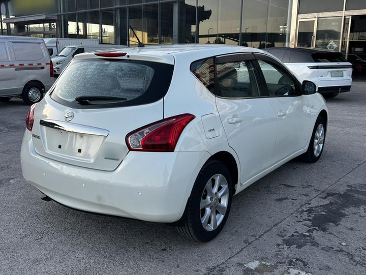 Tiida 2014 1.6L CVT Smart photo 3