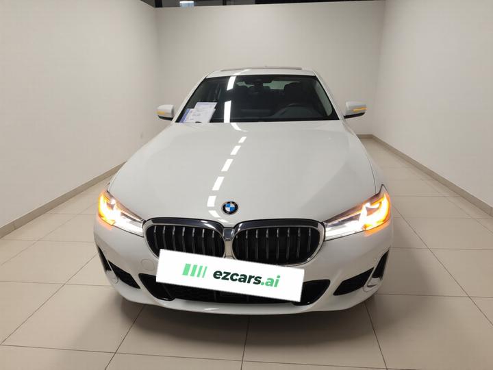 5 Series 2021 525Li Luxury photo 2