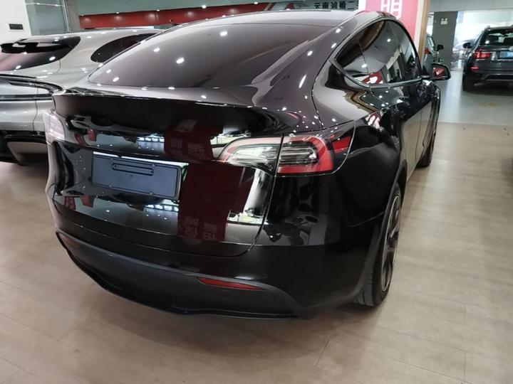 Model Y 2022 RWD photo 4