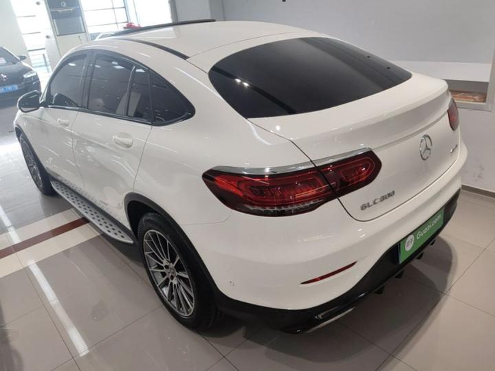 GLC Coupe 2021 GLC 260 4MATIC Coupe SUV photo 4
