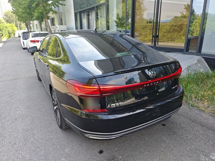 Passat 2024 380TSI Luxury photo 4
