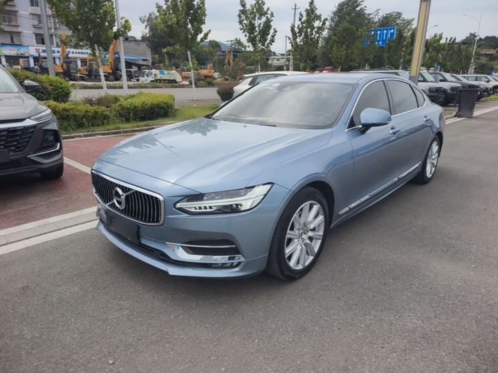 S90 2020 T5 Luxury
